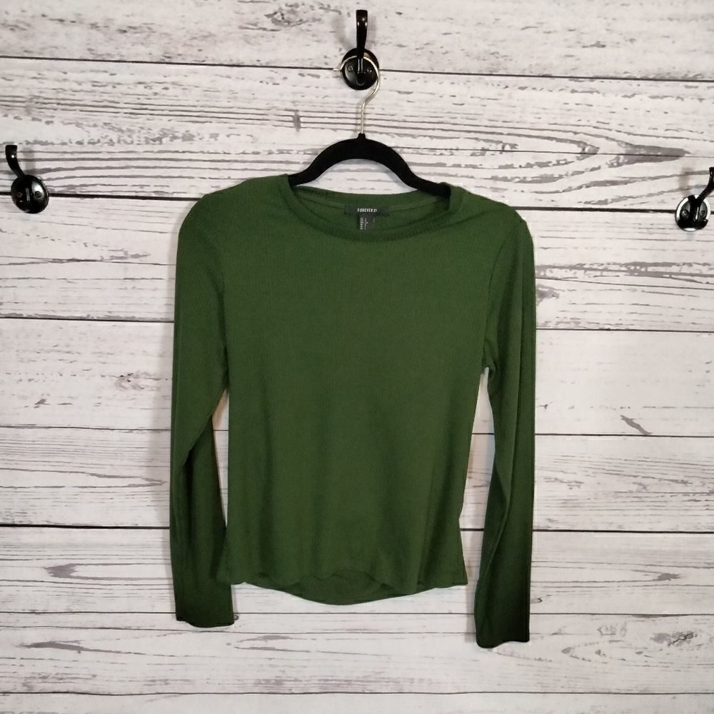 "Forever 21" woman's shirt 